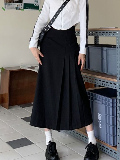GLITCHED PLEATED SKIRT 🖤